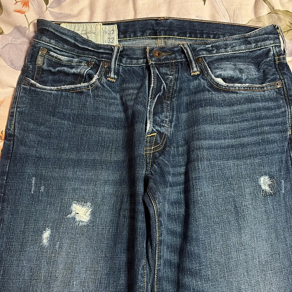 Abercrombie & Fitch Ripped Distressed Jeans 32x32 - Picture 3 of 14